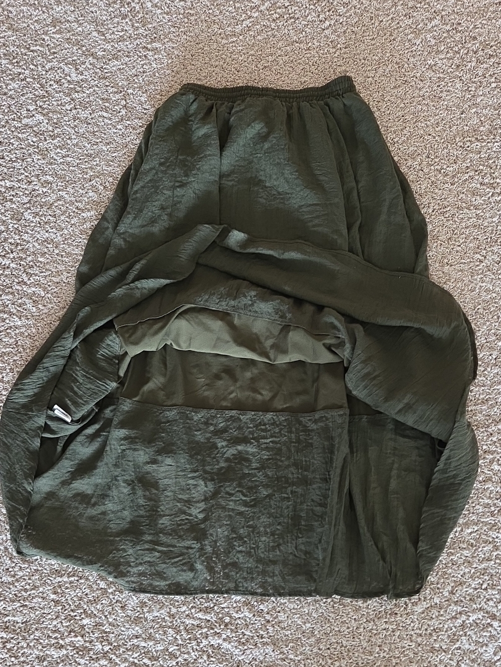 Scarlett And Darkness Skirt - Picture 8 of 9